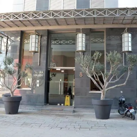 3b Luxury Seafront W/ Pool &gym - Finikoudes Beach דירה לרנקה