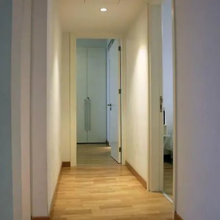 3b Luxury Seafront W/ Pool &gym - Finikoudes Beach شقة *
