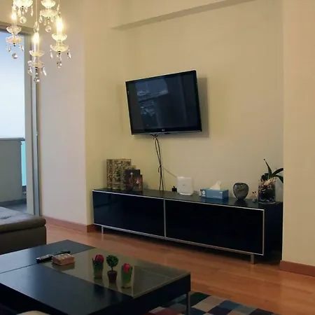 3b Luxury Seafront W/ Pool &gym - Finikoudes Beach * Larnaca