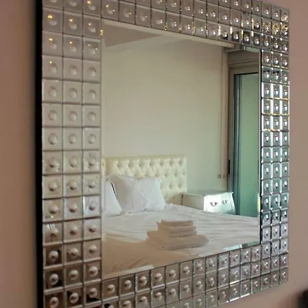 Апартаменты 3b Luxury Seafront W/ Pool &gym - Finikoudes Beach *